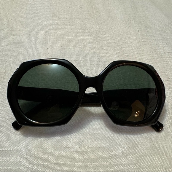 VonZipper | Women’s Buelah Round Sunglasses | Black on Black - Picture 2 of 8